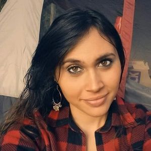 Meet your Posher, Rebecca